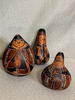 Vintage Peruvian Mate Burilado Gourd Musicians Set 3 Engraved Folk Art Figures